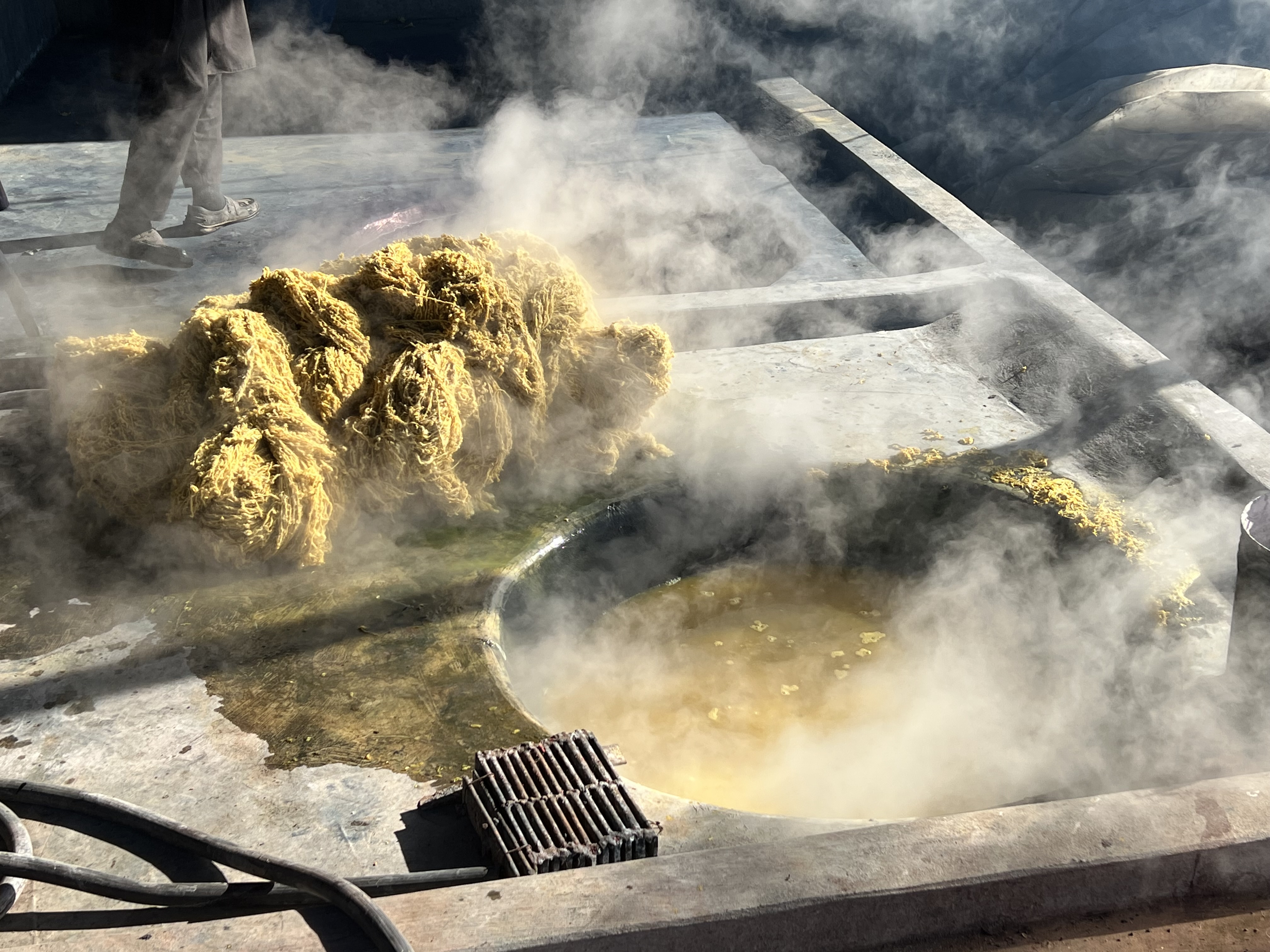 RUG WEAVING PROCESSES Dying of Wool