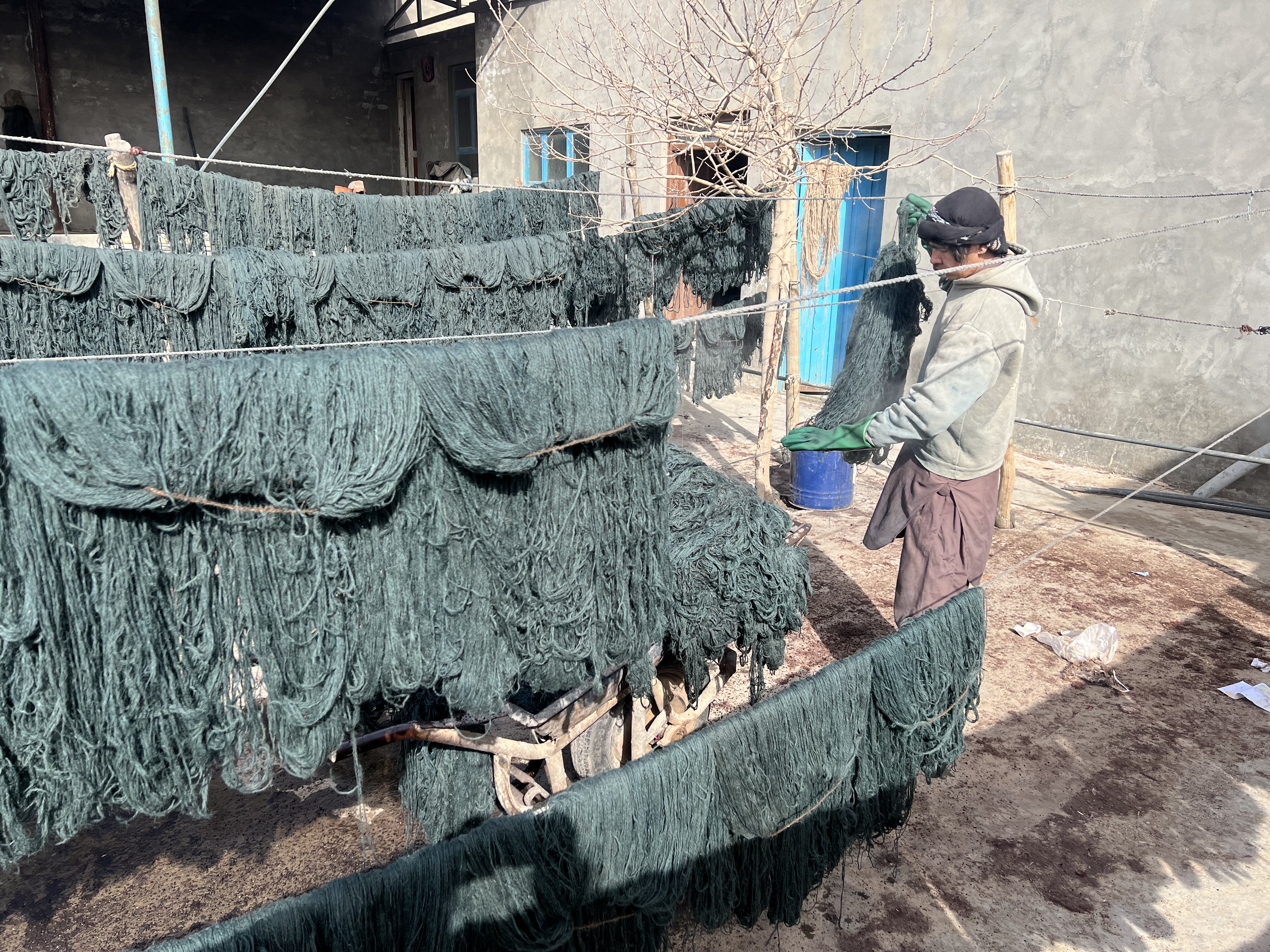 RUG WEAVING PROCESSES Finishing Process